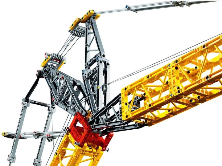 Actual product image LEGO Liebherr LR 13000 crawler crane (42146, LEGO Technic)
