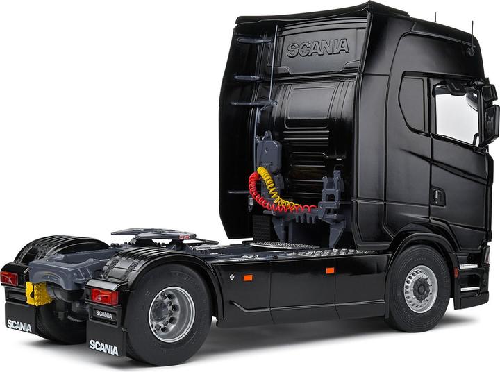 Actual product image Solido 1:24 Volvo Globetr.black