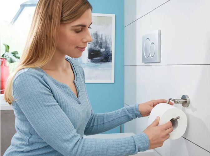 Image du produit tesa Porte-rouleau EKKRO avec solution adhésive sans perçage