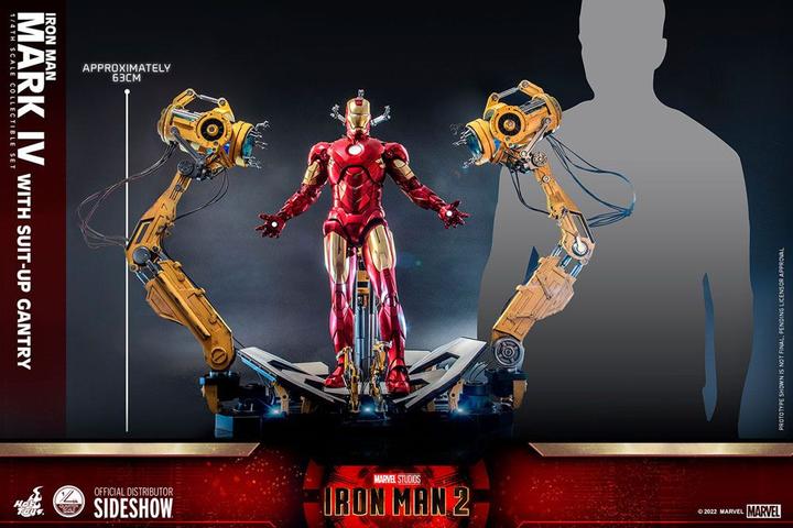 Produktbild Hot Toys Iron Man 2 figurine 1/4 Iron Man Mark IV with Suit-Up Gantry 49 cm