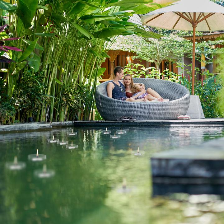 Produktbild Relaxdays 12x Schwimm-Teelichthalter (12 x)