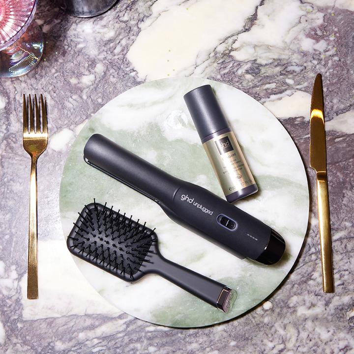 Produktbild ghd Core Set Unplugged (Styler, Mini Paddle Brush & Case) (Haarpflege set)