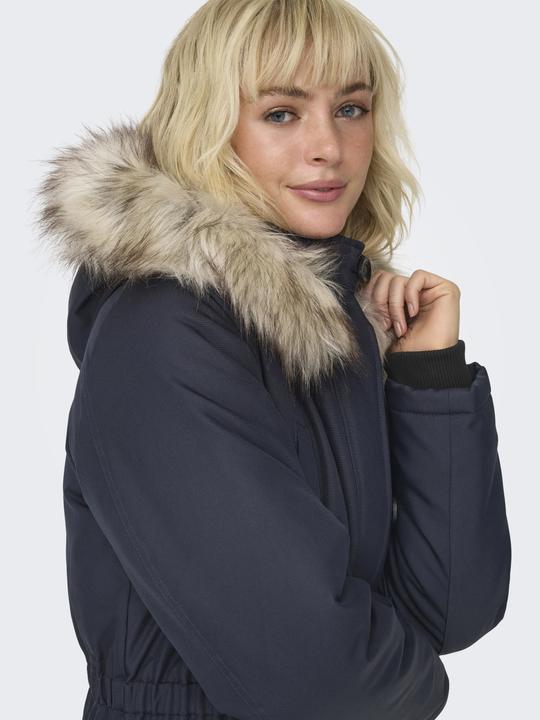 Image du produit Only Capuche avec bord en fausse fourrure amovible Poignets côtelés Parka Longue parka (S)