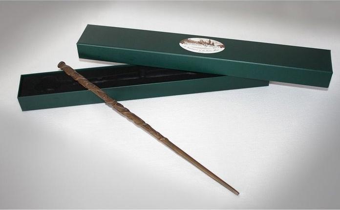 Actual product image Noble Collection Harry Potter Wand Hermione Granger (Character Edition)