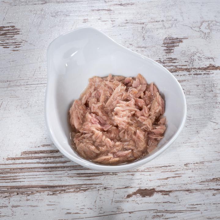 Produktbild Wildes Land Katzen-Snack Filet Thunfisch Pur 12 x 80 g (Adult, 12 Stk., 960 g)