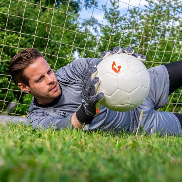 Actual product image Catch & Keep Football Gloves Fly Grey Soul Gr. 9 Grey Goalkeeper Keeper Goalie Gloves (9)