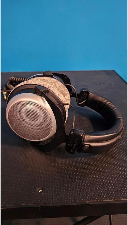 Image du produit Beyerdynamic Dt 880 Pro (pas de réduction du bruit, Filaire)