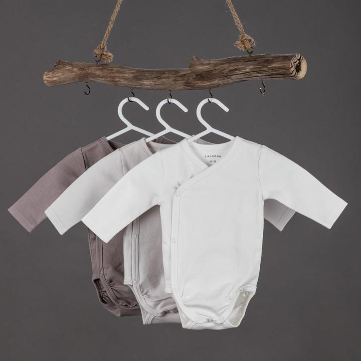 Immagine prodotto La Loona Tutine e set LaLoona Set di tutine fasciatoio da 8 pezzi con tutine, cappellino per il primo bambino (Taglia unica)