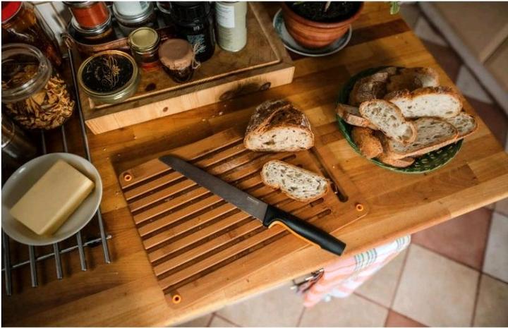 Produktbild Fiskars Functional Form Schneidebrett und Brotmesser Set