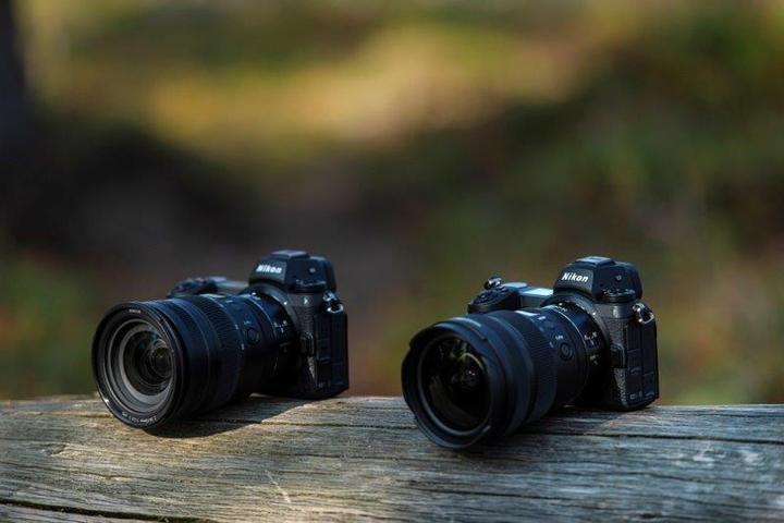 Produktbild Nikon Z7 II Kit (24 - 70 mm, 45.70 Mpx, Vollformat)