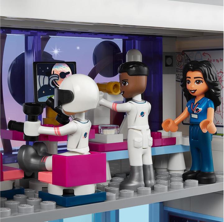 Produktbild LEGO Olivias Raumfahrt-Akademie (41713, LEGO Friends)