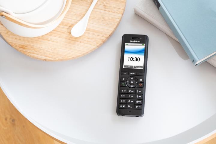 Produktbild AVM FRITZ!Fon 20003009, DECT-Telefon, Kabelloses Mobilteil, Freisprecheinrichtung, 100 Eintragungen, Anr