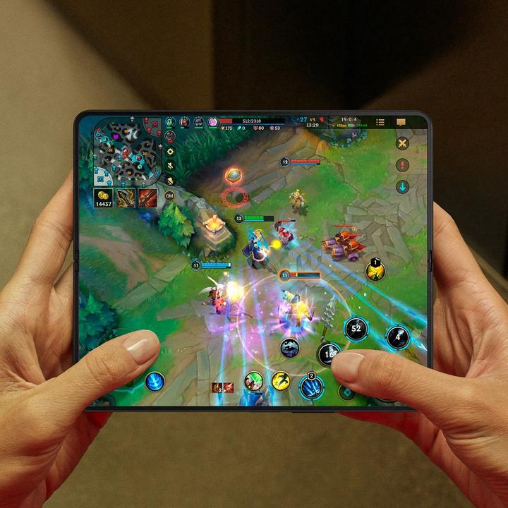 Produktbild Samsung Galaxy Z Fold4 EU (512 GB, Phantom Black, 7.60", SIM + eSIM, 50 Mpx, 5G)