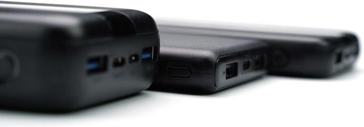 Immagine prodotto Techly Caricabatterie della banca di potenza 10000mAh 2x USB 1x USB-C con cavo USB-C (10000 mAh, 10 W, 37 Wh)