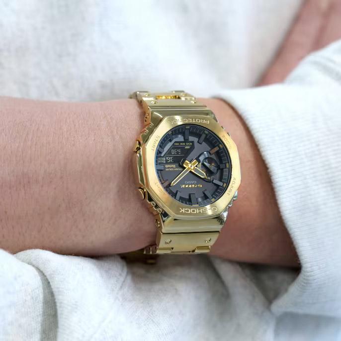 Produktbild G-Shock GM-B2100GD-9AER (Chronograph, Analoguhr, 49.80 mm)