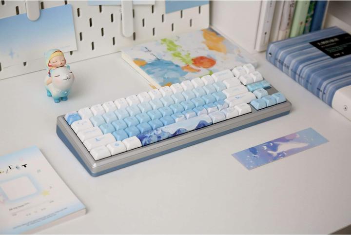 Actual product image Varmilo Sword 68 (US, Cable, Wireless)