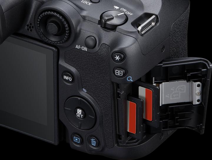 Actual product image Canon EOS R7 Kit (18 - 150 mm, 32.50 Mpx, APS-C / DX)