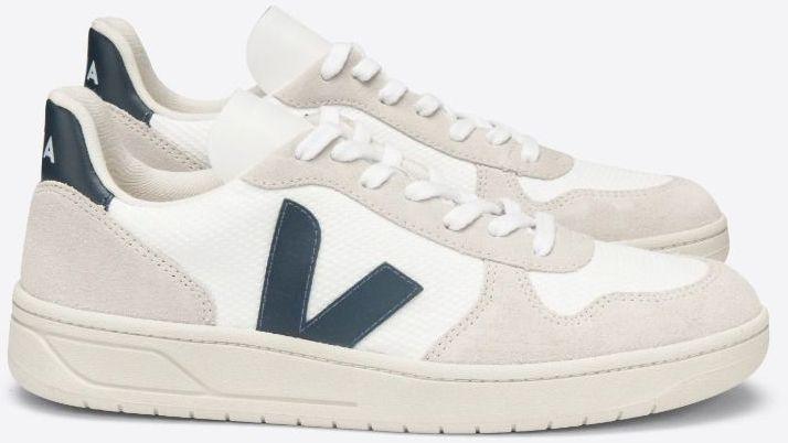 Actual product image Veja V-10 (44)