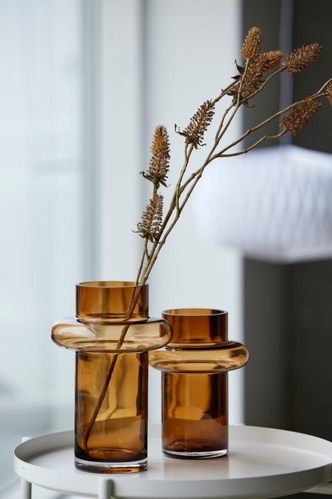 Produktbild Lyngby Glas - Tube Vase - 20 cm - Amber (23556) (1 x, 20 x 18 cm)