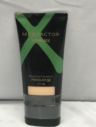 Max Factor Xperience Fondotinta senza peso SPF 10 No.30 Porcelain 1 oz.