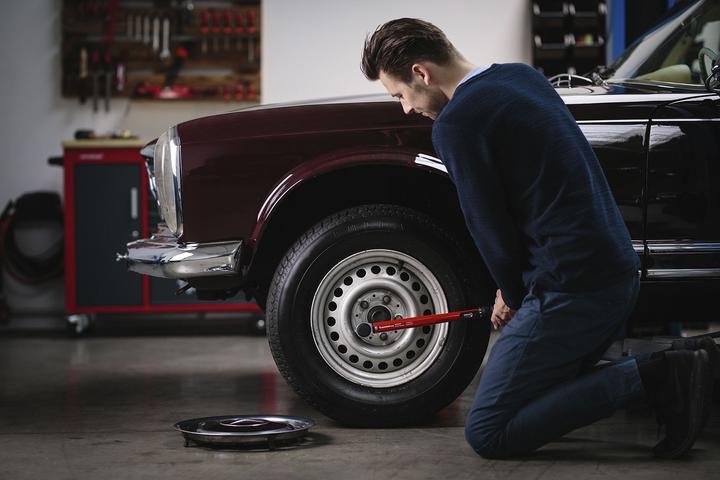 Actual product image Gedore Red red R68900300 Torque Wrench 60-300 Nm (1/2", 60 Nm, 300 Nm)