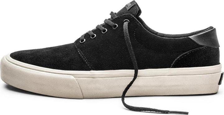 Actual product image Straye Fairfax Suede (38)