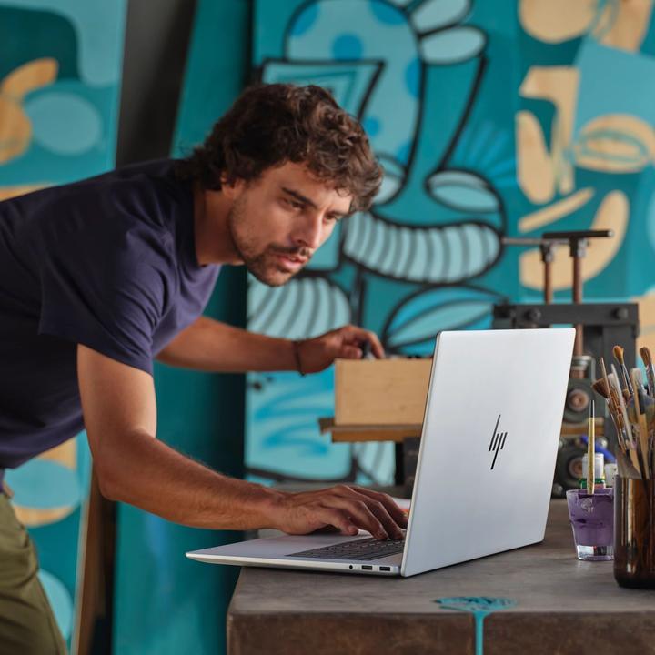 Image du produit HP Envy 17-da0075ng (17.30", Intel Core Ultra 7 155H, 32 Go, 1000 Go, DE)