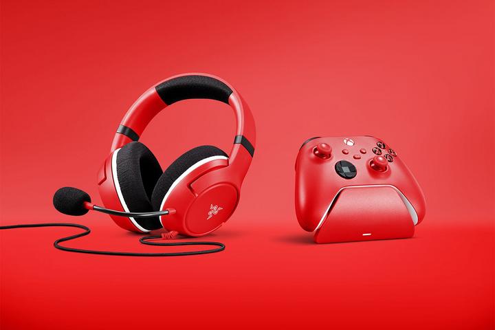 Immagine prodotto Razer Bundle Essential Duo Kaira X per Xbox Supporto di ricarica per controller Xbox rosso (Cablato)