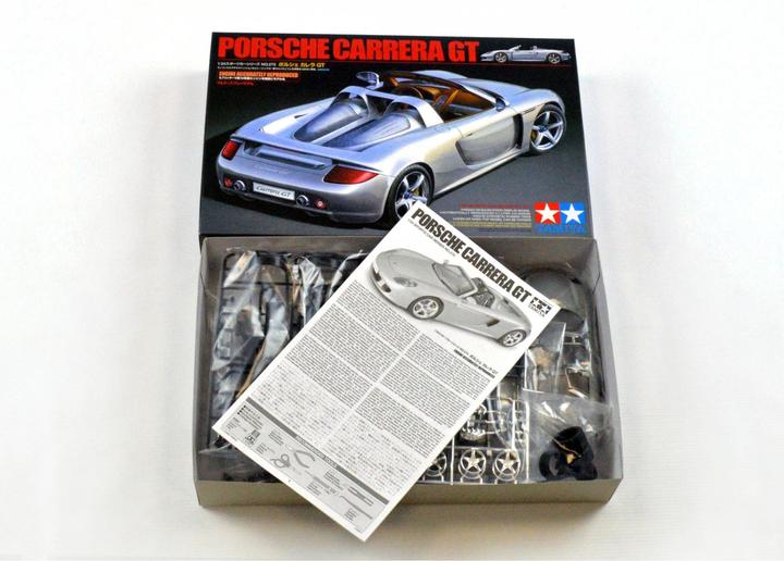 Actual product image Tamiya Porsche Carrera GT