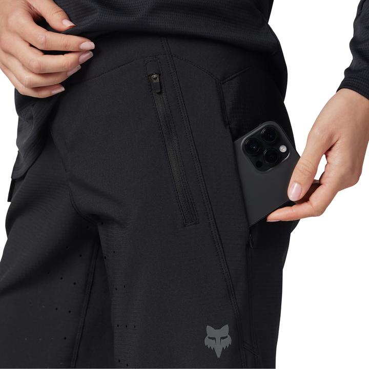 Produktbild Fox Short 24 W Defend Blk (10, M, L, XL)