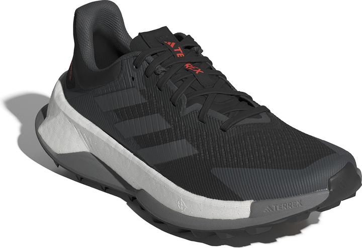 Core Black, Grigio Quattro, Arancione d'impatto