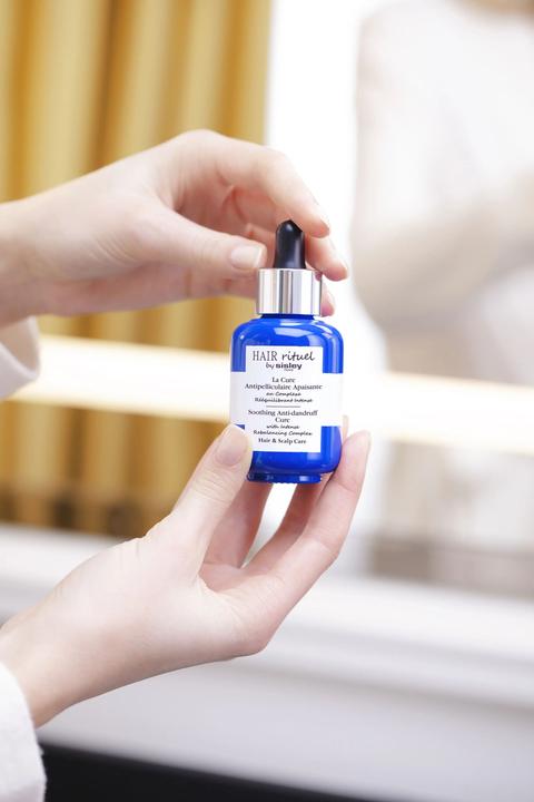 Actual product image Hair Rituel by Sisley La Cure Antipelliculaire Apaisante (60 ml)