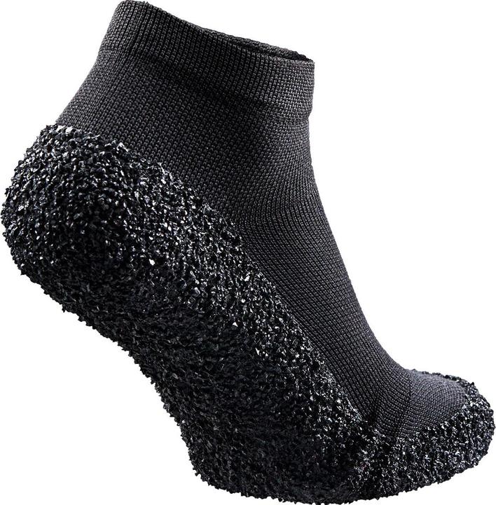 Actual product image Skinners Black (45 - 46)