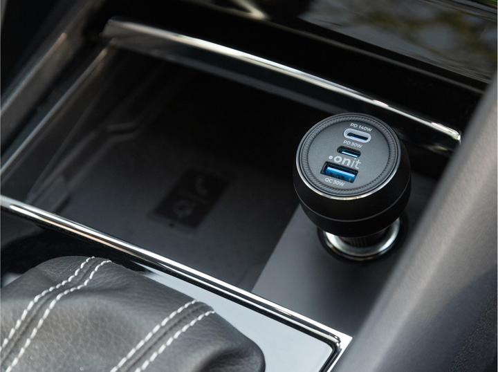 Image du produit Onit Autoladegerät Trial 165 W PD, Stromanschluss Seite A
