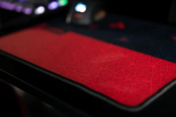 Actual product image Konix Dungeons + Dragons Mouse Pad (S)