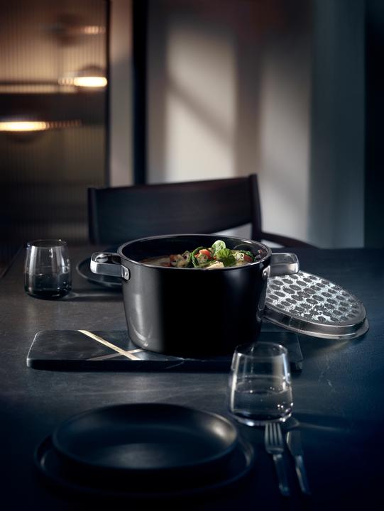 Image du produit WMF Pot de viande noir (24 cm, Casserole, Acier)