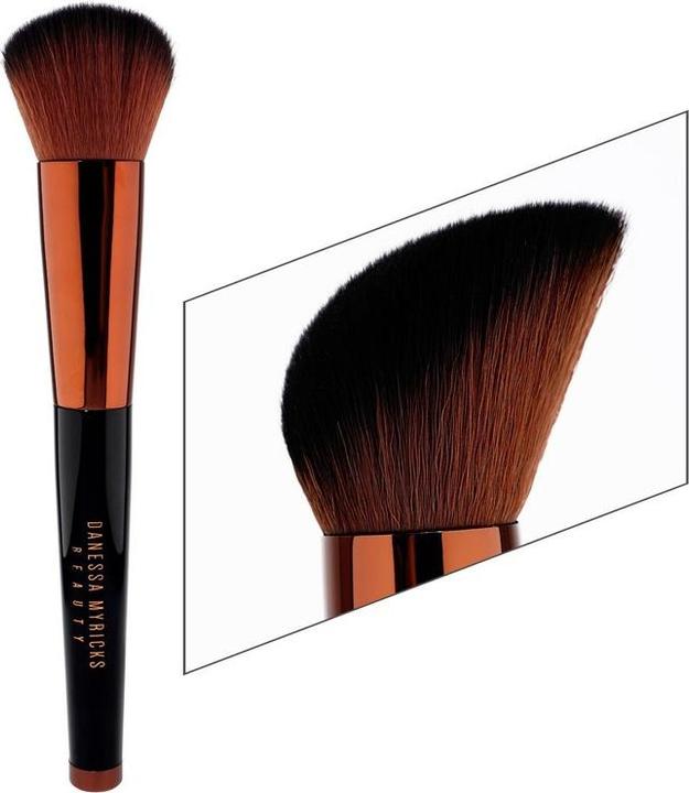 Produktbild Danessa Myricks Danessa Face - Yummy Face 1.0 All Over Complexion Brush