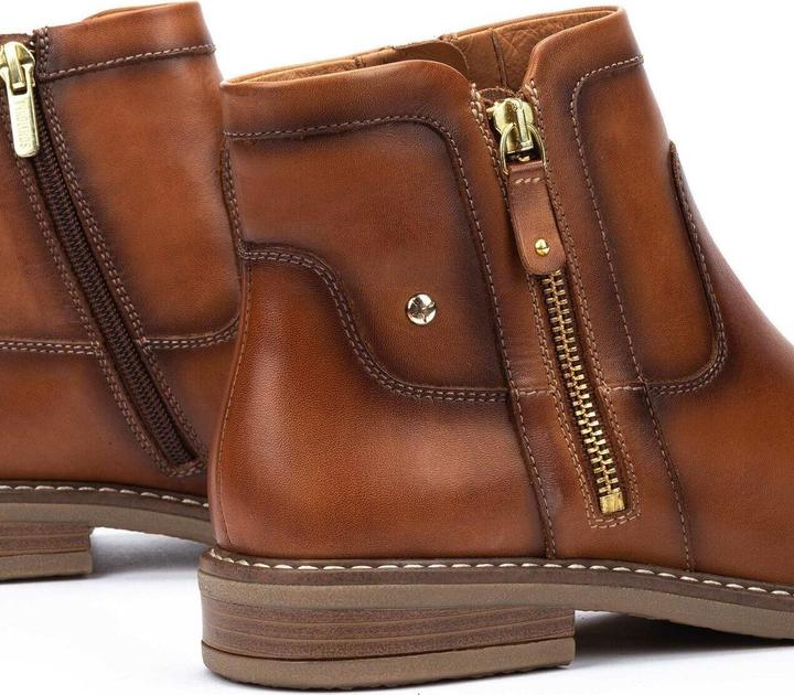 Actual product image Pikolinos Aldaya (38)