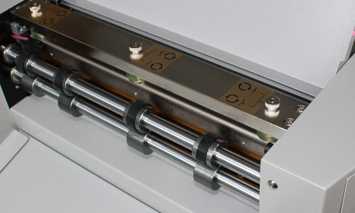 Immagine prodotto Superfax Macchina cordonatrice e perforatrice SF-150