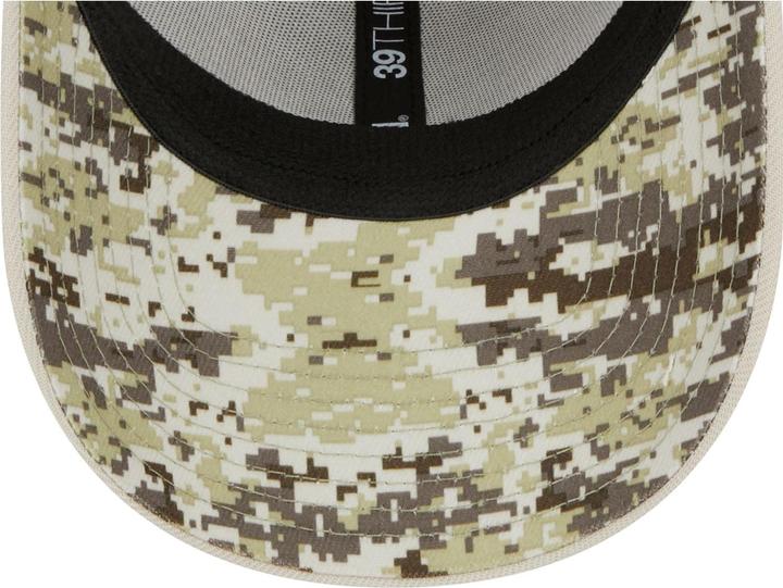 Produktbild New Era 39Thirty Cap Salute to Service New England Patriots (M/L)