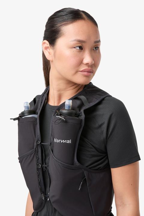 Actual product image Nnormal Race Vest Black (5 l)