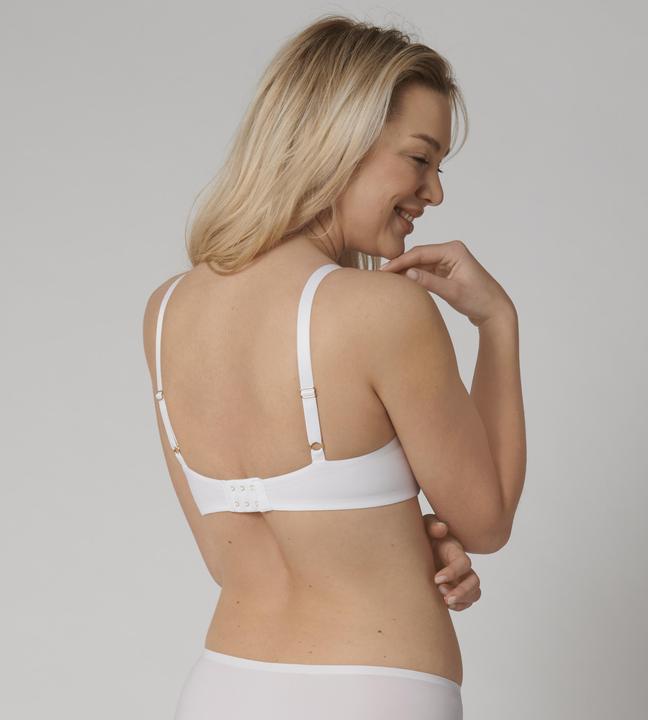 Image du produit Triumph Essentiels pour le maquillage du corps WP (70 B, Une unité par pack)