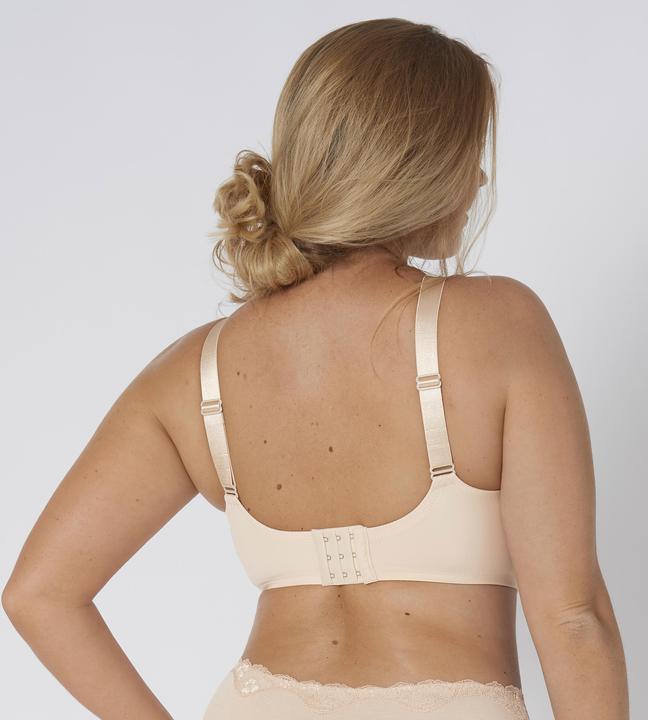 Actual product image Triumph Contouring Sensation W01 (70 C, Single pack)