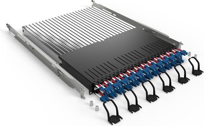 Actual product image PATCHBOX Plus+ 19", singlemode LC-SC (CAT6, 1.70 m)