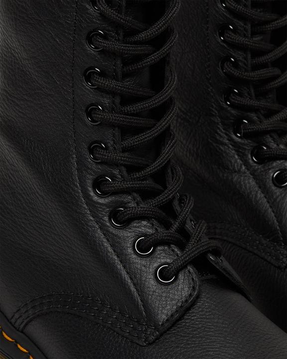 Actual product image Dr. Martens 1490 Virginia (39)
