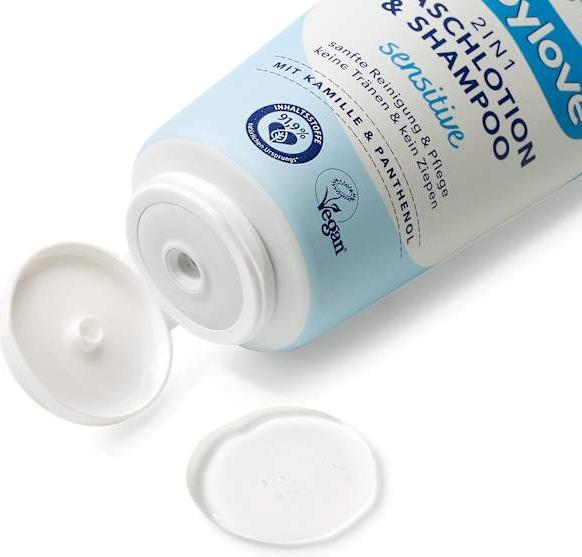 Produktbild dm babylove Waschlotion & Shampoo 2in1 sensitive
