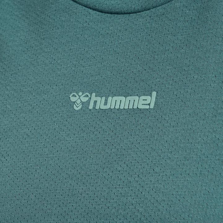 Actual product image hummel Mt Vanja T-Shirt (S)