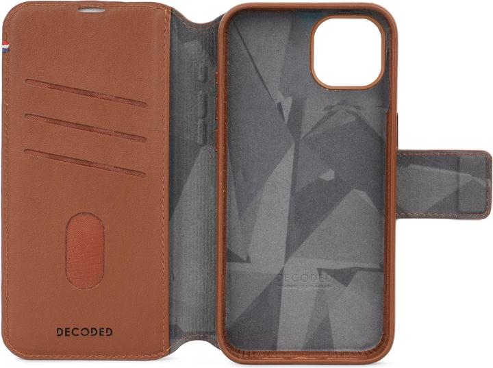 Actual product image Decoded Detachable MagSafe Leather Wallet (Apple iPhone 15)