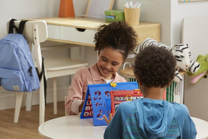 Image du produit Hasbro Gaming Qui est-ce? (Allemand)