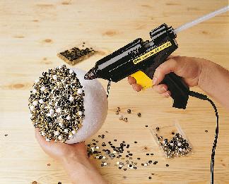 Actual product image UHU Low Melt Creative